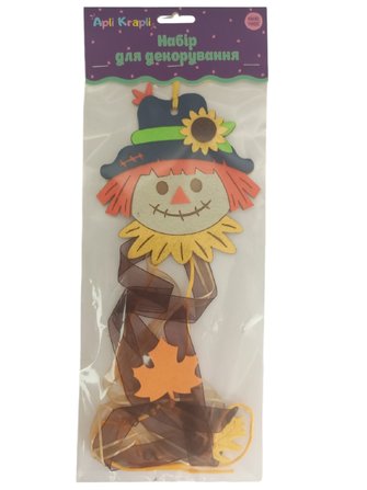 Felt pendant “Scarecrow” 